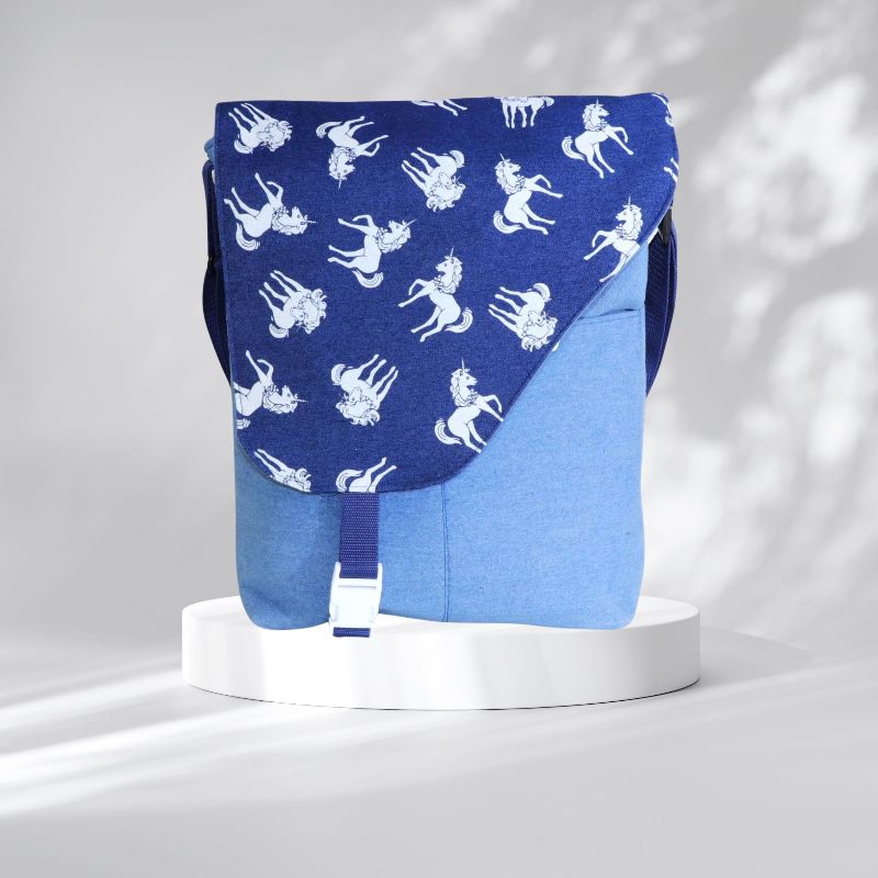  - Umhängetasche Damen //Mädchentasche //Jeanstasche // blaue Tasche // Handtasche blau //messenger bag // crossover bag // Damen // Mädchen // Einhorn //