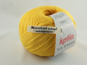 flaches einfarbiges Bändchengarn von Katia Big Ribbon Farbe 18 in gelb