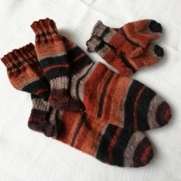 Socken für Groß und Klein 