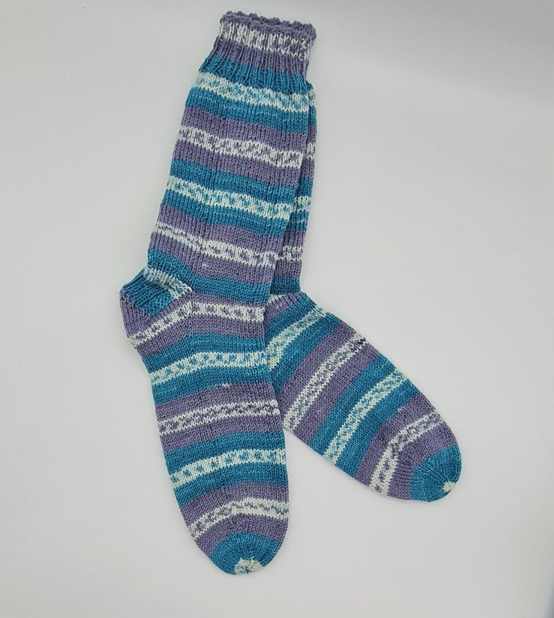  - Gestrickte Socken in türkis lila für den Mann, Gr. 44/45 , Wollsocken, Kuschelsocken, handgestrickt, la piccola Antonella 