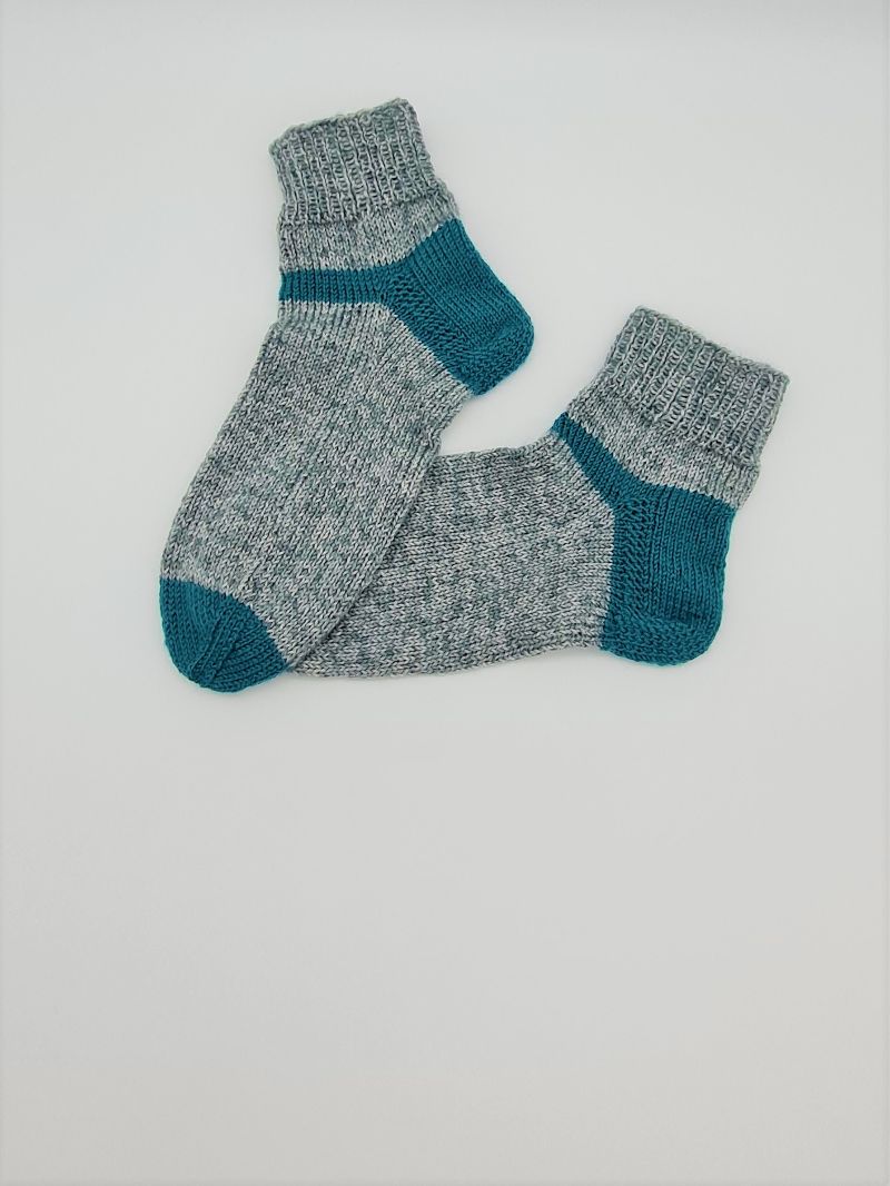  - Gestrickte Socken in grau smaragd, Gr. 38/39, Stricksocken, Kuschelsocken, handgestrickt von  la piccola Antonella 