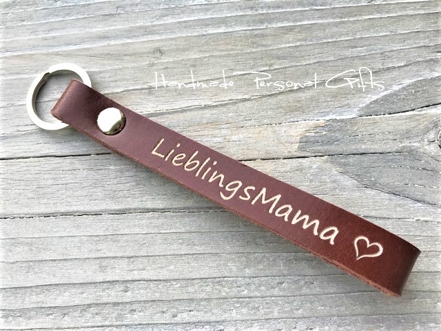 - Schlüsselanhänger aus Leder,  Lieblingsmama,  anpassbar mit Koordinaten, Namen oder kleinen Text, beste mama, einzigartiges Geschenk
