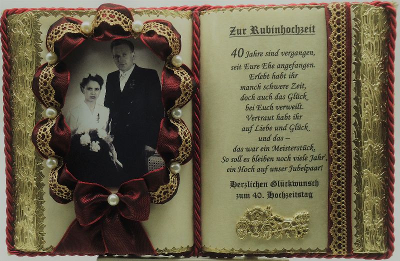  - Wunderschönes Deko-Buch zur Rubinhochzeit für Foto – 40. Hochzeitstag (mit Holzbuchständer)