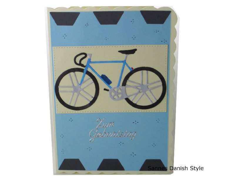 Geburtstagskarte für Radfahrer, blaues Fahrrad mit Trinkflasche, die Karte  ist ca. DIN A6 (14,8 x 10,5 cm) Format