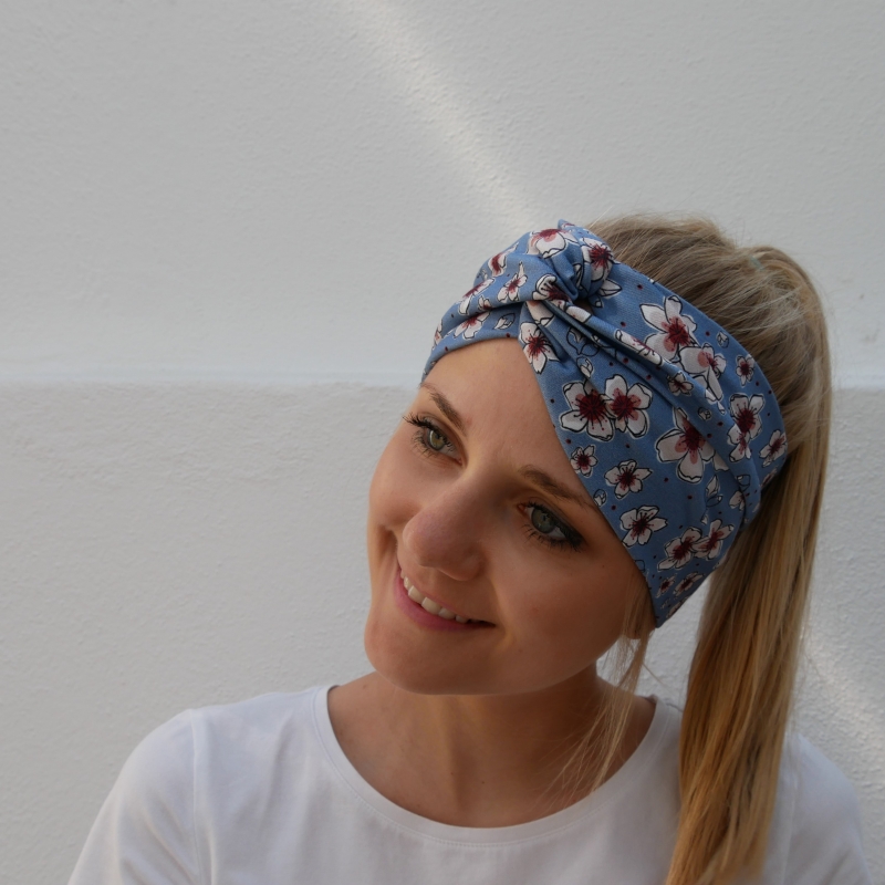 Turban Stirnband Modell KIRSCHBLÜTE* auf blau Handarbeit von zimtblüte  Haarband