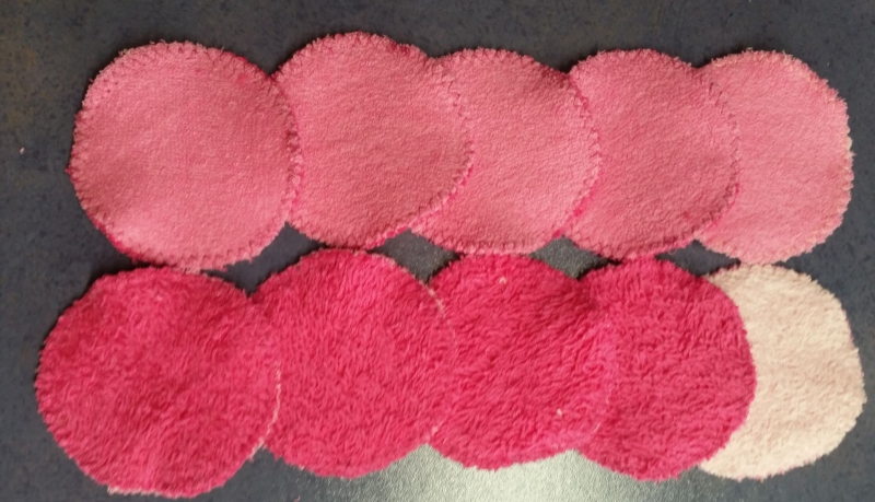  - 10 Frottee-Abschminktabs Durchmesser 7 cm,  8 x in pink, 2 x in rosa