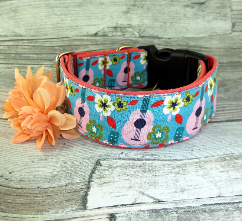  - Hundehalsband A Summer Song Halsband für Hunde verstellbar mit Klickverschluss Kunststoff Breite 4 cm  