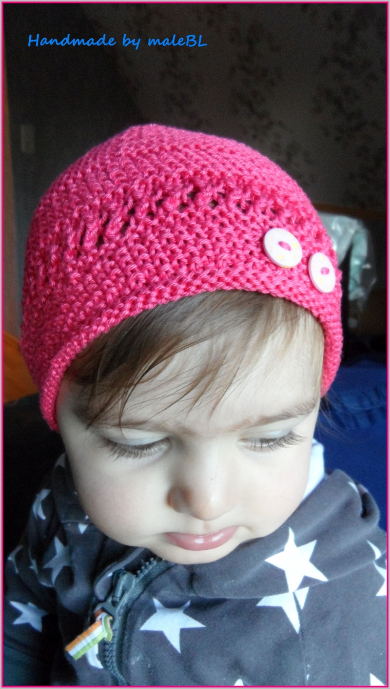  - Gestrickte Mütze für kleine Mädchen, Baumwolle, Farbe: Himbeer 