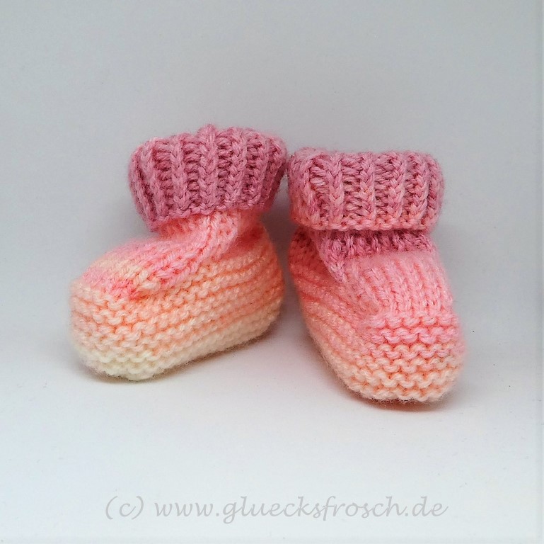  - Babyschuhe rosa mit zartem Muster