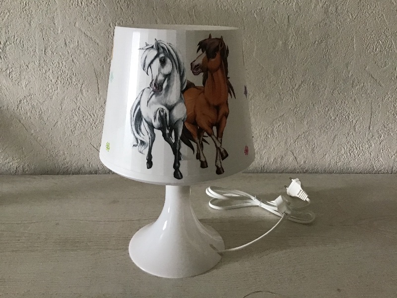  - Nachttischlampe Kinderlampe  Lampe  Unikat - Pferde mit Regenbogen