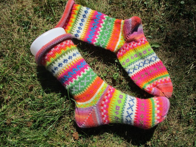  - Bunte Socken 36-37 - gestrickte Socken in nordischen Fair Isle Mustern 