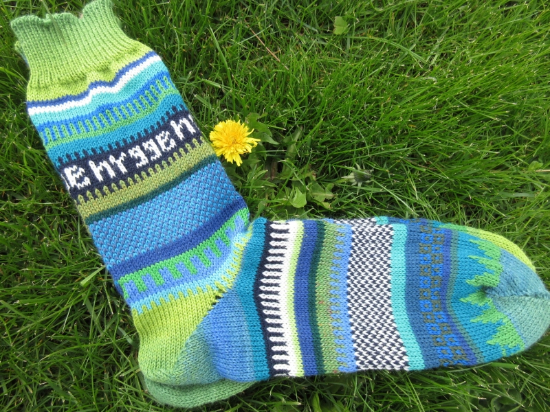 Bunte Herrensocken Gr. 42/43 - gestrickte Socken in leuchtenden Farben