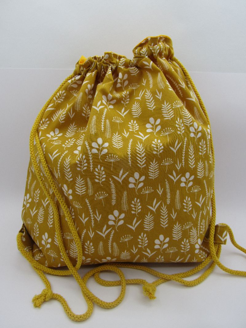 Rucksack/ Beutel / Tasche mit Baumwollkordel senf-farben mit Blumenmuster