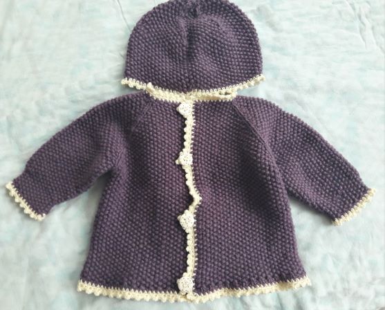 Babyjacke mit Mütze für Babys in Gr. 68-74 handgestrickt in lila und beige  umrandet