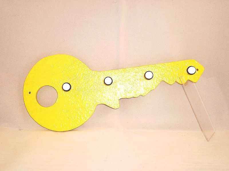 - Schlüsselbrett Schlüssel aus Buchensperrholz Farbe Gelb