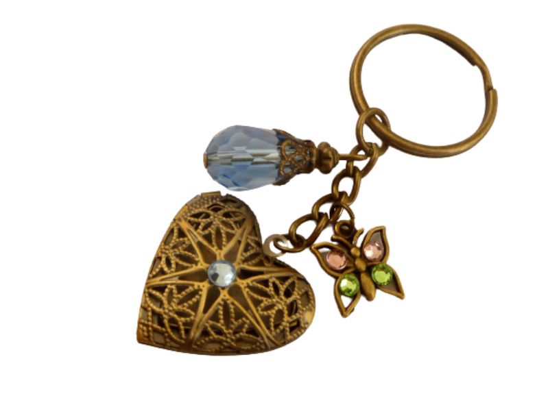 Schlüsselanhänger Unikat mit Herz Medaillon Foto bronzefarben Schmetterling  Frühling Accessoire Muttertag Geschenk