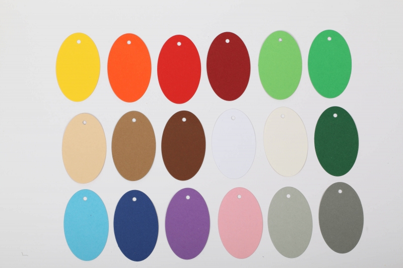  - 50 gestanzte Geschenkanhänger blanko oval zum Beschriften auch als Platzkarten verwendbar - viele Farben möglich