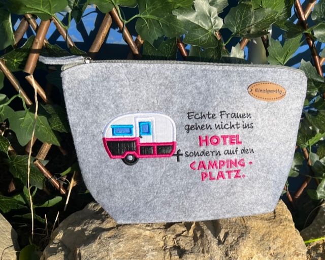 Filz Tasche Camping anthrazit - Happy Camper, Taschen & Deko aus Filz, Geschenkartikel