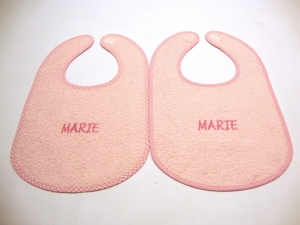  2 XL Lätzchen handegemacht in rosa mit Namen bestickt kaufen Bestseller zur Geburt Taufe - Handarbeit kaufen