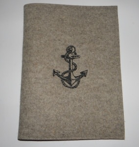 Schreibmappe DIN A4, aus Wollfilz mit Stickerei, Anker, maritim, Seefahrt, incl. Schreibblock, handgefertigt von Dieda - Handarbeit kaufen