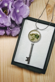 Resin-Harz | Halskette | Schlüssel | echte Blumen | eingegossen | Wildblumen | Kugelkette | 