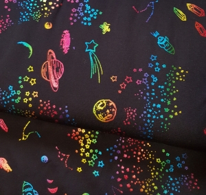 ♡Jersey Stoff mit Sternen☆, Planeten, Raumschiffe ☀ in Regenbogenfarbe / Metallic, Grundfarbe in Schwarz, ✂Zuschnitt ab 0,4 m✂
