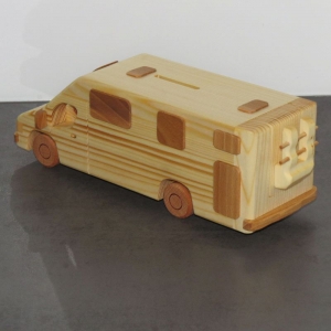 Wohnmobil Reisemobil Teilintegrierter Camper Spardose Camping Wohnwagen Modellauto WOMO - Handarbeit kaufen