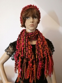 Mütze und Schal, gestrickt und gewebt aus weichem Garn von Gedifra - Handarbeit kaufen