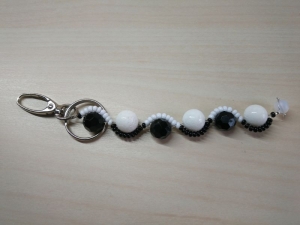 Schlüssel-/Taschenanhänger Yin & Yang, schwarz und weiß