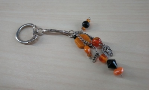 Vintage Schlüsselanhänger Holiday in Orange mit schwarz - Handarbeit kaufen