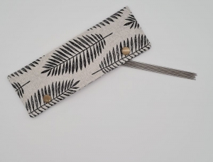 Stricknadelgarage , Stricknadeltasche Silberglanz, Aufbewahrung für Nadelspiel 15 cm, handmade la piccola Antonella  