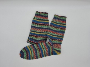 Gestrickte bunte Socken für den Mann, Gr. 42/43, Wollsocken, Kuschelsocken, handgestrickt, la piccola Antonella    - Handarbeit kaufen