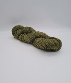 Plastikfreie Sockenwolle in kiwigrün aus Wolle und Ramie, 100 g Strang 