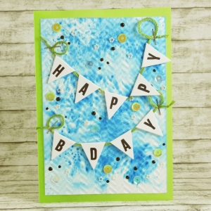 Handgemachte Klappkarte zum Geburtstag mit Wimpelgirlanden, Pailletten und Dots in Grün und Blau Din A6