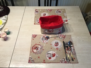 Utensilo , Brötchenkorb + 2 Tischsets ❤️ Frühstückstisch  ❤️ Unikat - Weihnachtseulen - Handarbeit kaufen