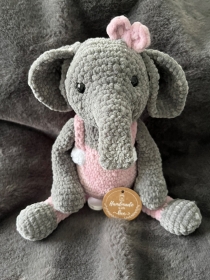 Baby Spieluhr Elefant gehäkelt altrosa handmade Geschenk Geburt neu  - Handarbeit kaufen