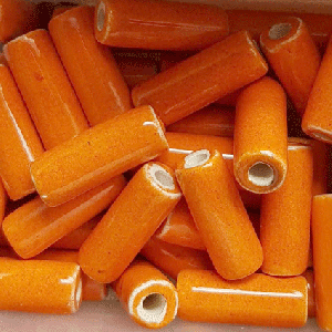 10 Keramikperlen Röhrchen MNS29 orange lack