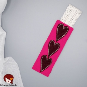Lesezeichen Boho romantisch aus Baumwolle und Canvas Pink Weinrot Beige Blümchen mit Spitzband