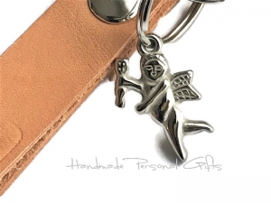 Schlüsselanhänger aus Leder, Vollständig anpassbar mit Namen oder kleinen Text, Engel, Schutzengel - Handarbeit kaufen