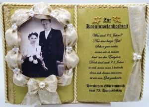 Kronjuwelenhochzeit -75-jähriges Ehejubiläum- Handgefertigtes Dekobuch für Foto (mit Holz-Buchständer) - Handarbeit kaufen