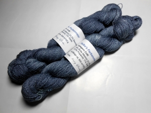 Lacegarn - Tuchgarn CoSi mit Seide, Merino- und Baumwolle - Stahlblau / Navy blue hell - 800 m - schönes Maschenbild