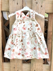 Latzkleid Sommerkleid jersey Gr. 68 Pastellblumen braun altrosa Trägerkleid, Babykleid - Handarbeit kaufen