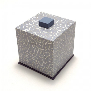 Schachtel quadratisch silber-flieder - Buchbindehandwerk