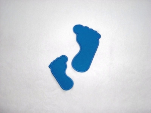Füße Set, 1 großer + 1 kleiner Fuß in blau, Stickapplikation zum Aufbügeln                             - Handarbeit kaufen