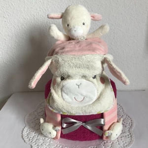 Schaf Windeltorte Mädchen bestellen Geschenk Ideen Babyparty Geburt Taufe Schmusetuch Lätzchen Rasselsöckchen rosa pink - Handarbeit kaufen