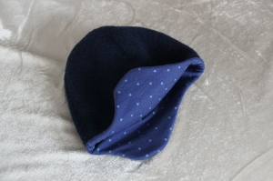  Warme Wollwalk Babymütze für Babys dunkelblau mit Futter in dunkelblau mit kleine Sterne - Handarbeit kaufen