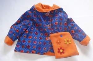 Mädchenjacke  Größe 86 - eine ausgefallene Mädchenjacke aus Baumwoll-Cord mit schmückenden Knöpfen  und einer kleinen Umhängetasche.