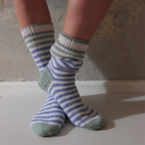 Socken RINGELPIEZ Strümpfe mit Streifen mint/hellblau/weiß handgestrickt von zimtblüte    