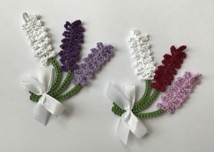 Häkelapplikation Lavendelstrauss, von Hand gehäkelter Aufnäher, Farbwünsche möglich - Handarbeit kaufen