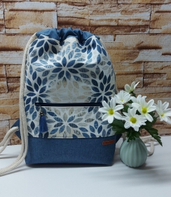 Wunderschöner praktischer Turnbeutel, Damenrucksack - Blumenmandala blau - Handarbeit kaufen